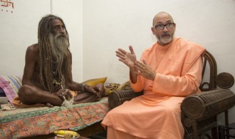 Pujya Swami Rameshwarananda Giri Maharaj y Sri Ganesh Giri Bapu Ji (Gujarat)